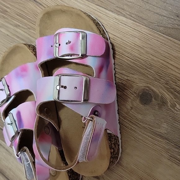 Sandals - Picture 4 of 4